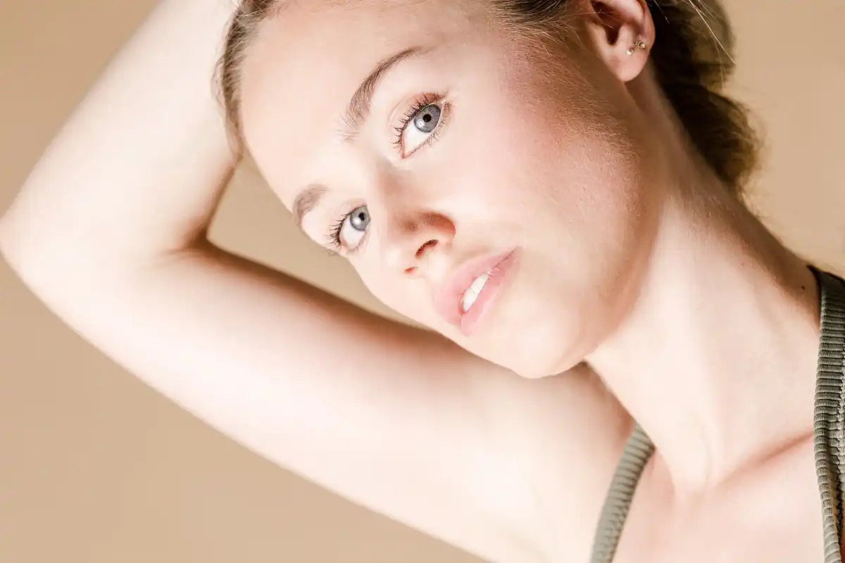 Clínica Lifting de Cejas Málaga Aesophy
